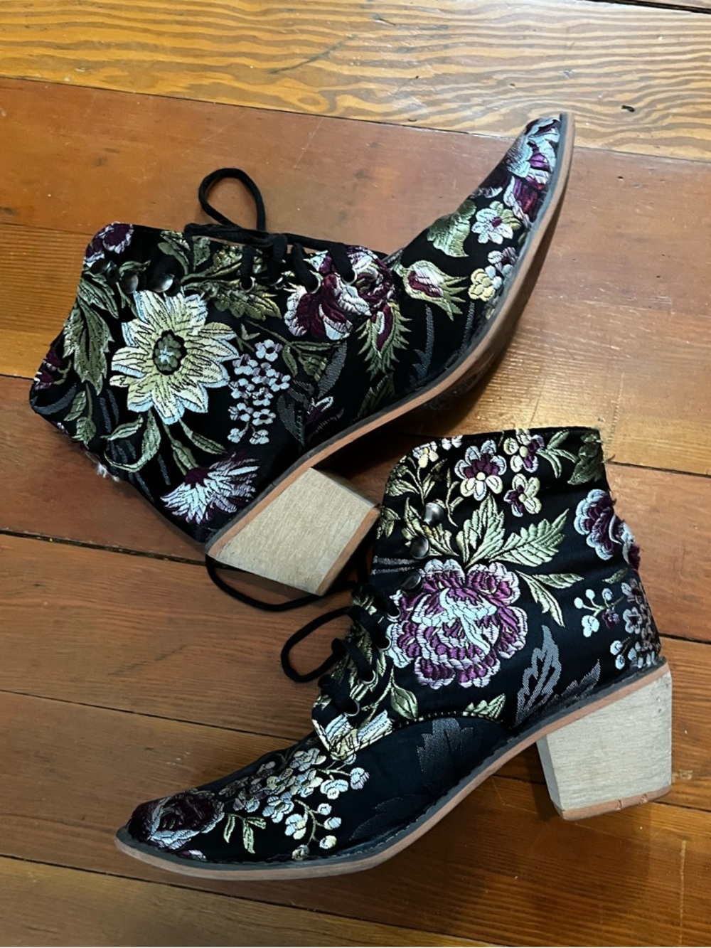 Beautiful Floral Satin Embroidered Booties